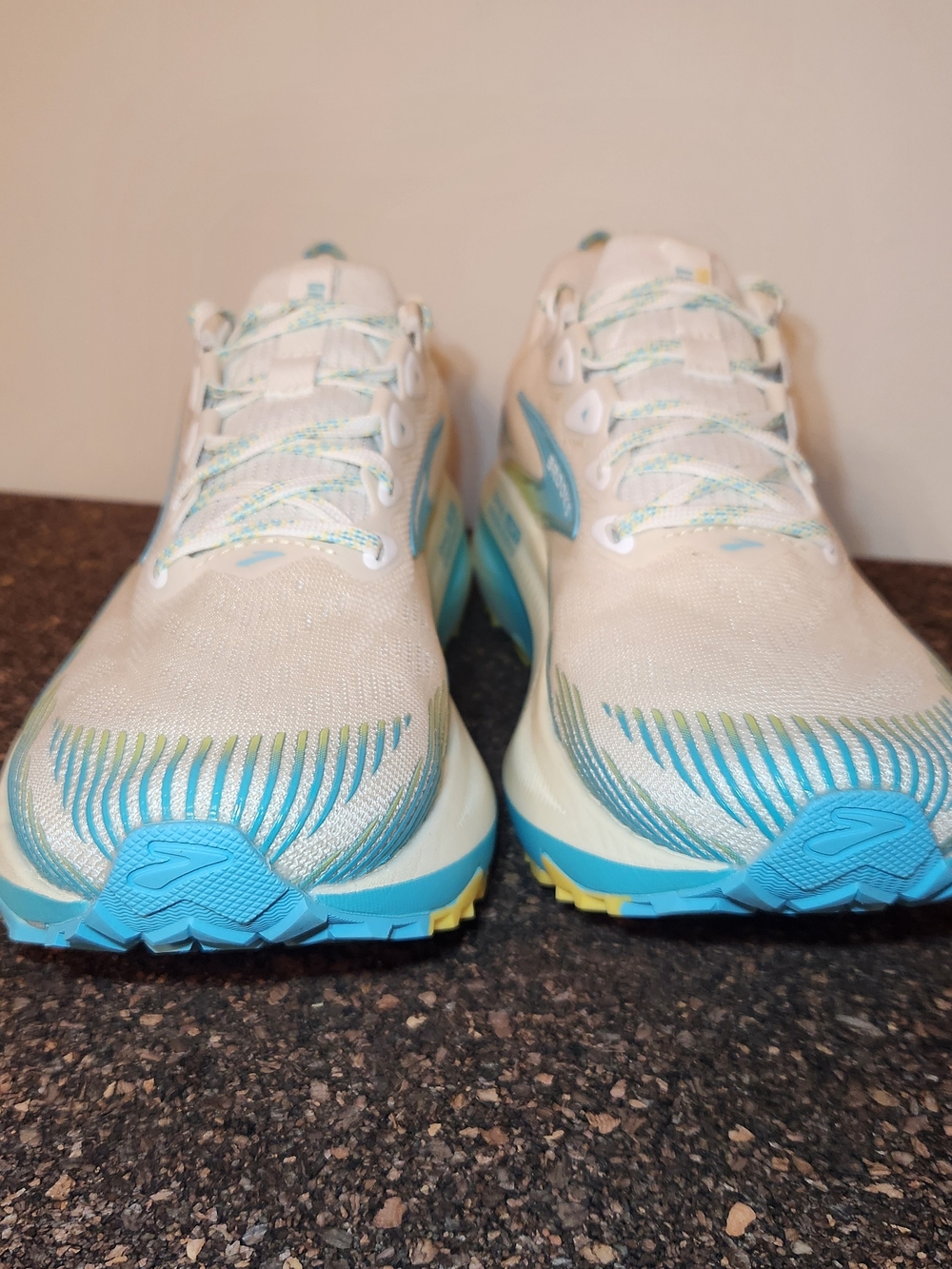 Brooks Ghost Trail Running Shoes Womens Size 8 - Picture 5 of 10